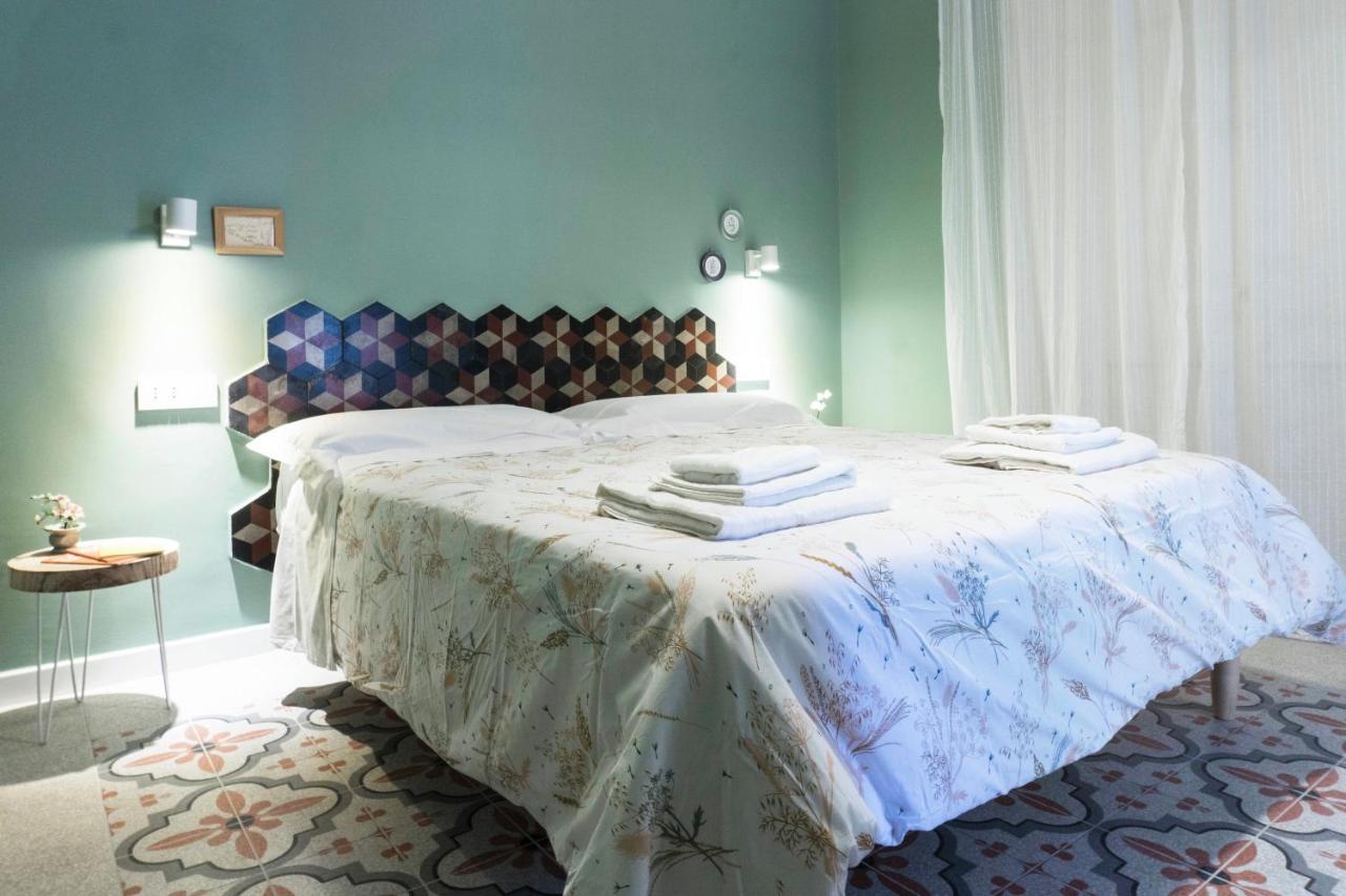 Melina Central Apartment タオルミーナ エクステリア 写真