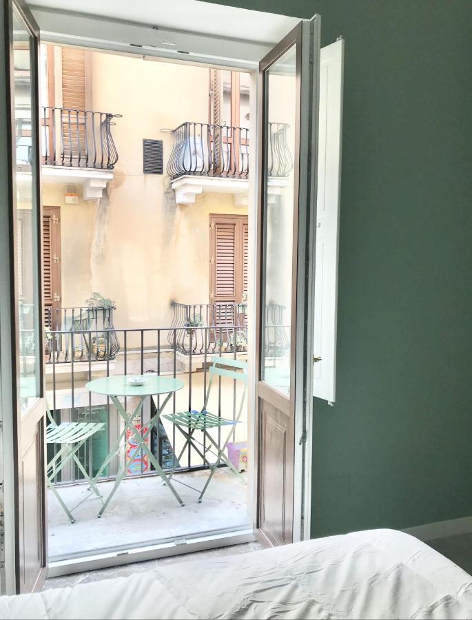 Melina Central Apartment タオルミーナ エクステリア 写真